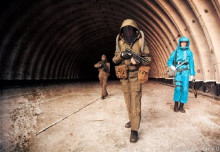 Illustration for article titled Gamers Play Fallout — In the Real World